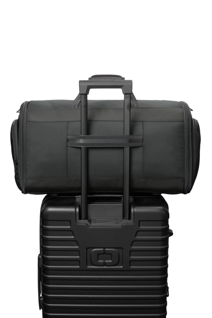 Blacktop OGIO Transform Garment Duffel 95003